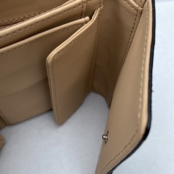 New GUESS Women’s Wallet - Picture 4 of 6